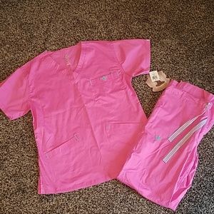 NWT Med Couture E-Z flex Scrub Set